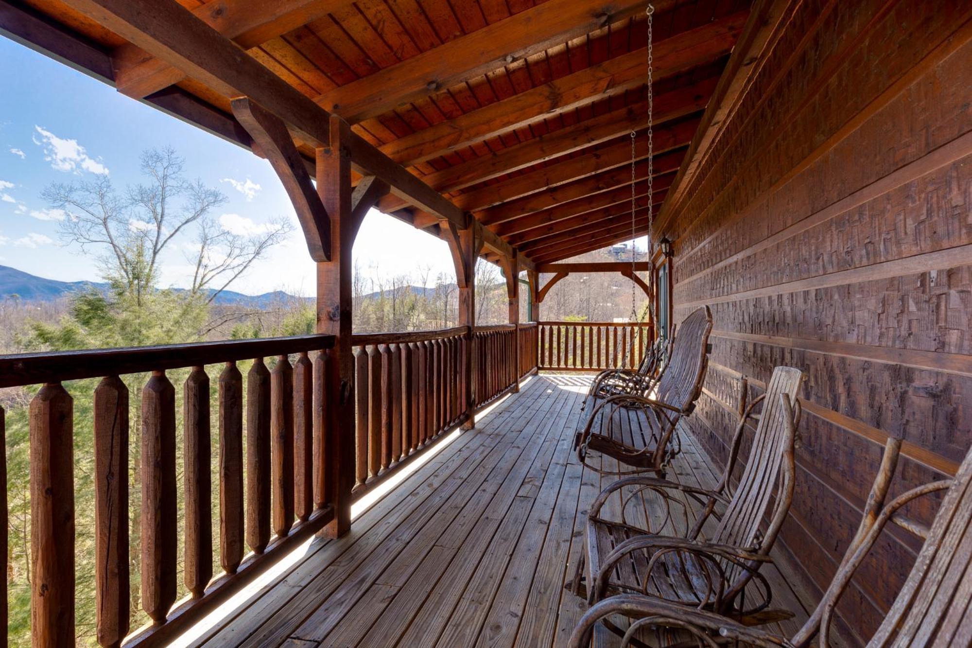 The Great Escape Ii, 5 Bedrooms, Sleeps 17, Game Room, Pool Access, Theater Gatlinburg Exterior foto